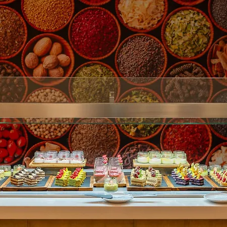 호텔 Four Points By Sheraton 4*