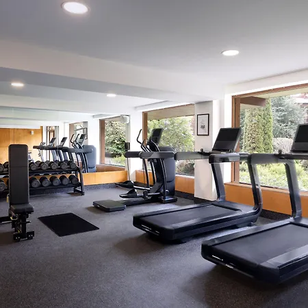 Four Points By Sheraton 호텔 4*