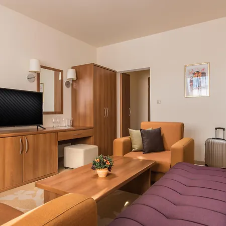 Four Points By Sheraton Hotel