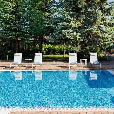 Four Points By Sheraton Banszko