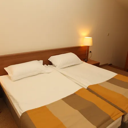 Four Points By Sheraton 호텔 4*