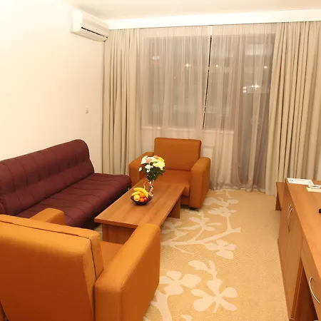 Four Points By Sheraton 호텔 4*